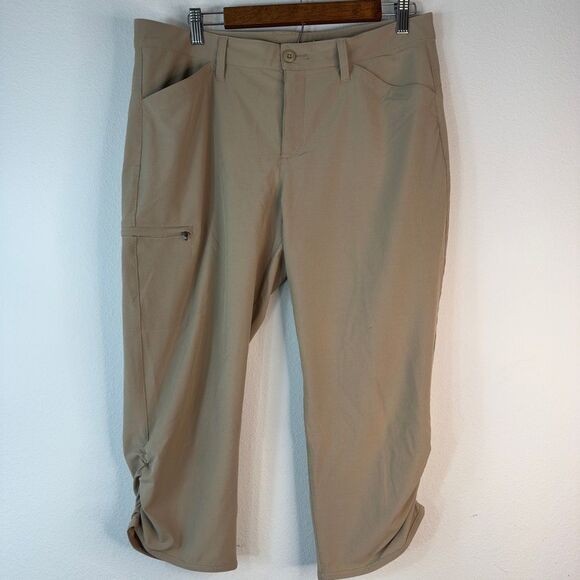 Eddie Bauer Tan Cargo Capri Pants Womens 12 Outdoor Hiking Utility Gropcore - Picture 1 of 10